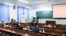 校党委书记陈士夫通过线上“思政大课堂”与淮师青年学子共话抗“疫”和成长